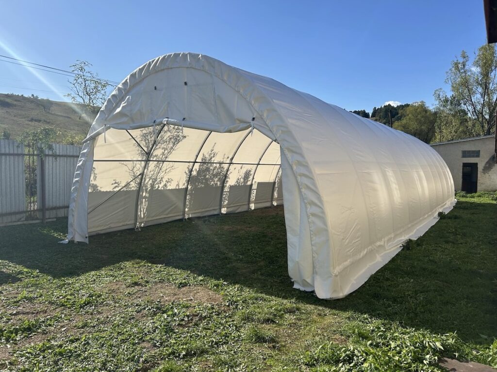 Realizácia oblúkovej plachtovej haly Hagro širokej 6 m