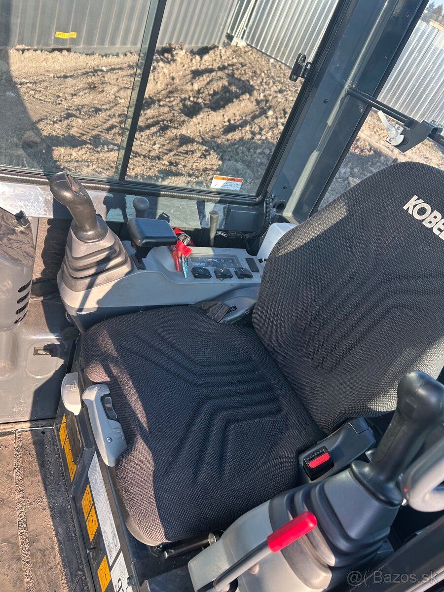 Minibáger KOBELCO 1,9t – Obrázok 6
