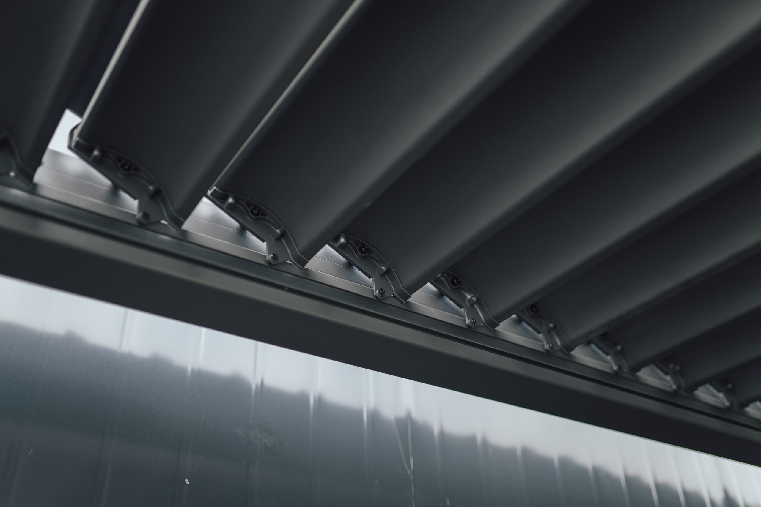 Automatická pergola s LED 3m x 6m x 2,5m – Obrázok 3